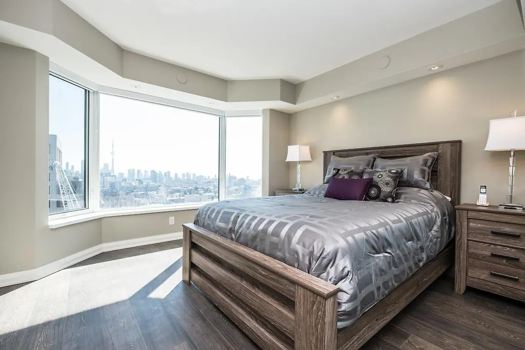 Apartment Premium 2Bdrm In Yorkville Toronto Canada