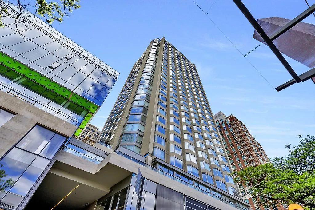 Premium 2Bdrm In Yorkville Toronto Apartment