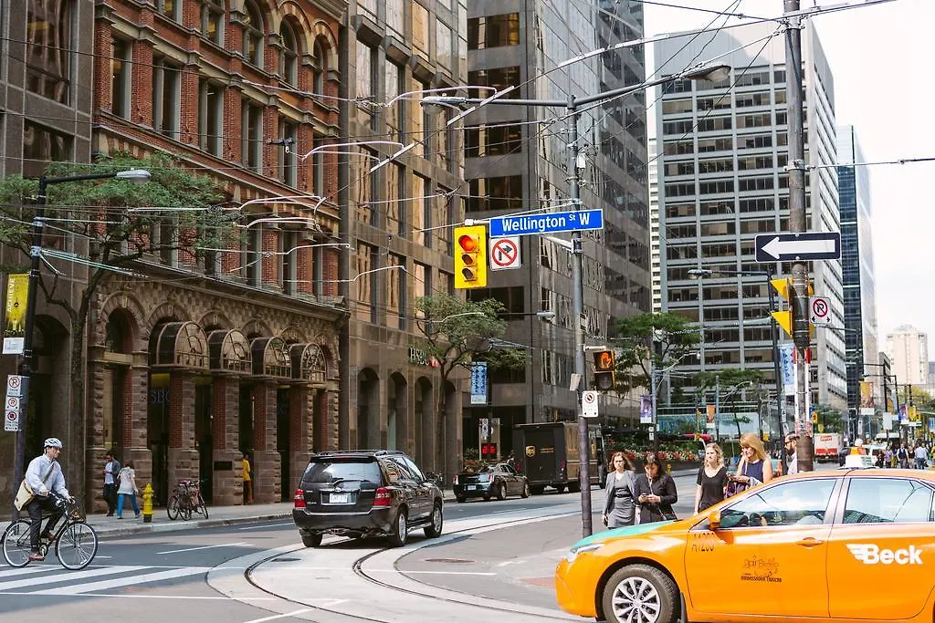 Premium 2Bdrm In Yorkville Toronto Apartment