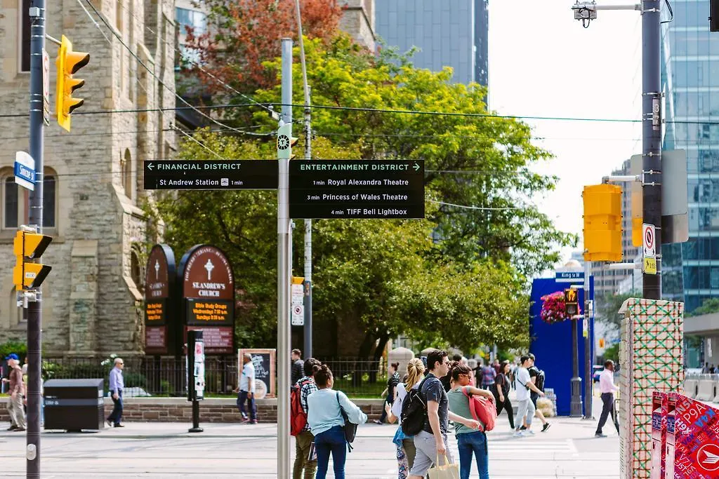 Premium 2Bdrm In Yorkville Toronto