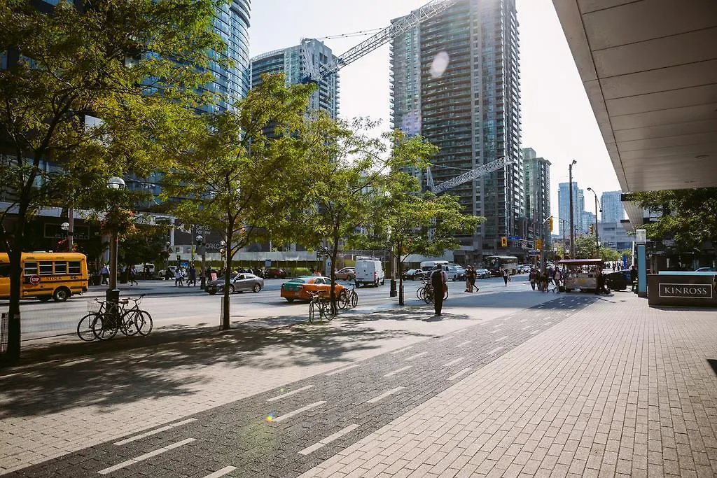 Apartment Premium 2Bdrm In Yorkville Toronto